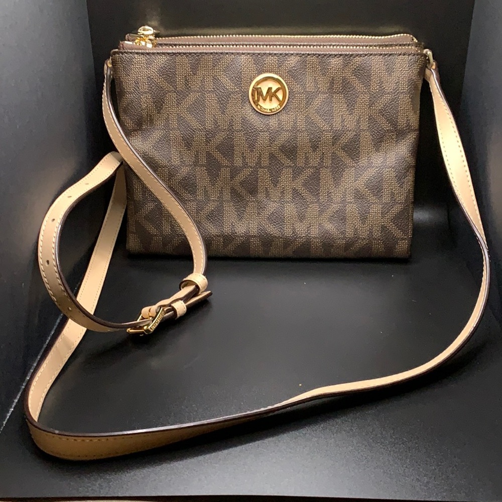 SOLD!  Michael Kors Crossbody Bag